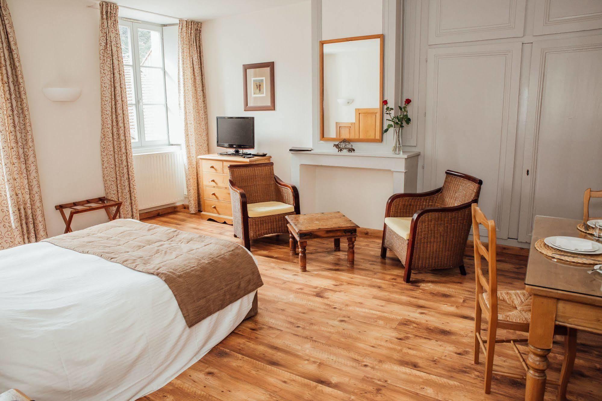Appart Hotel Charles Sander Salins-les-Bains Exteriör bild